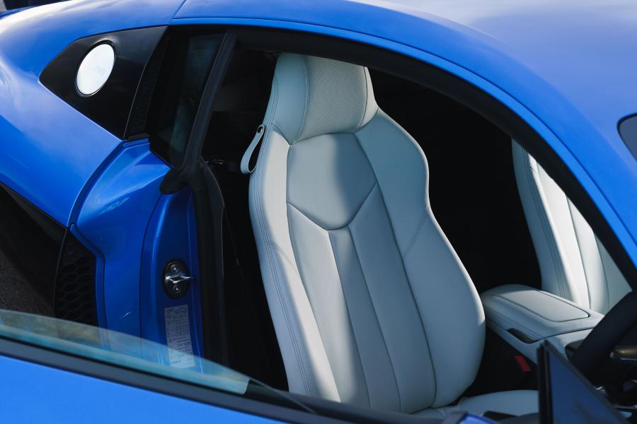 Интерьер Audi R8 V10 2019 года  (UK) (фото 10 из 79)
